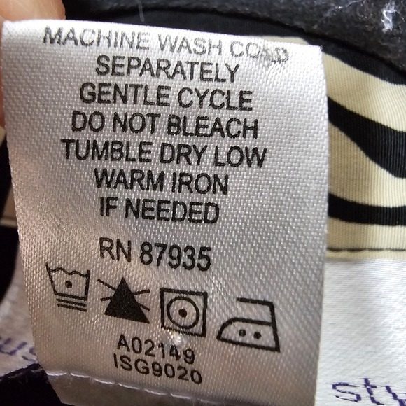 Susan Graver Womens XL Button Up Top Black Soft Blouse Flip Cuff Cheetah Print - Picture 6 of 6